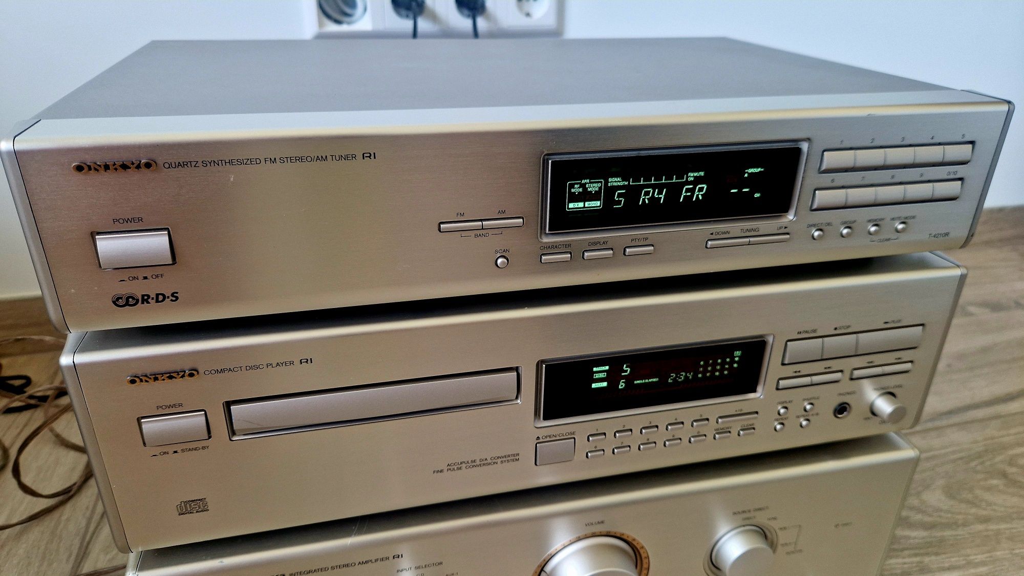 Zestaw Onkyo Integra A-8850 DX-7210 T-4210R piloty