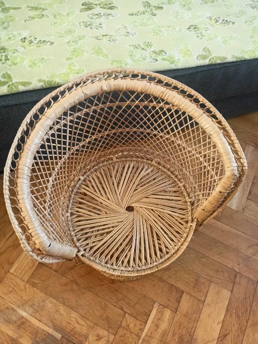 Wiklinowy fotel dla dziecka