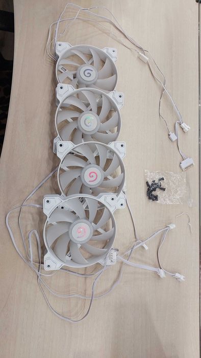 Комплект з 4-х вентиляторів ARGB для ПК