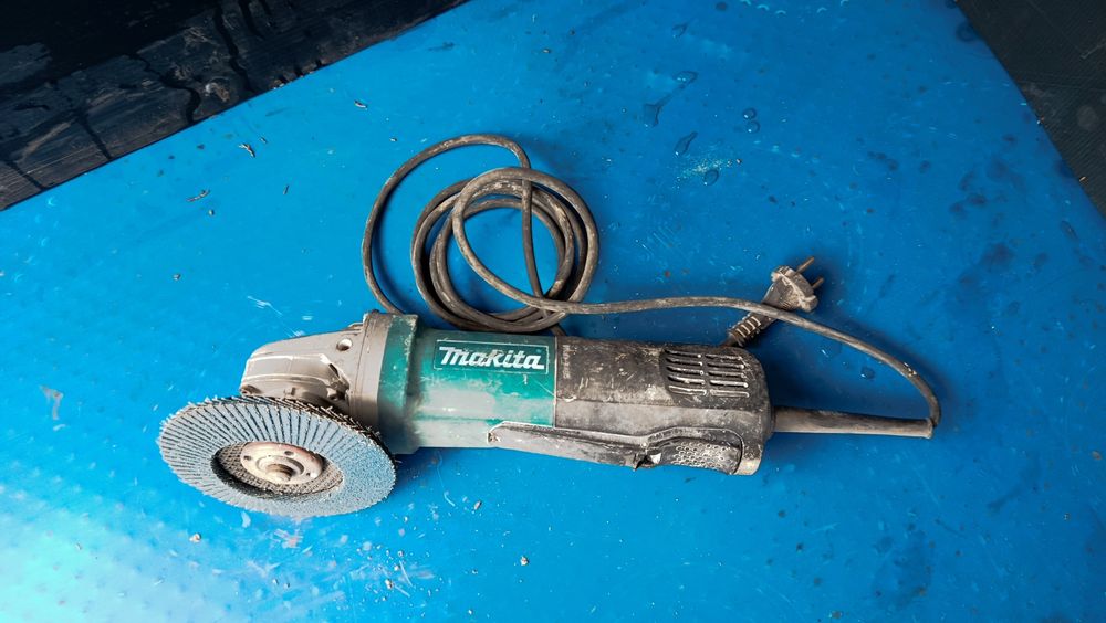 Rebarbadora 125 Maquita