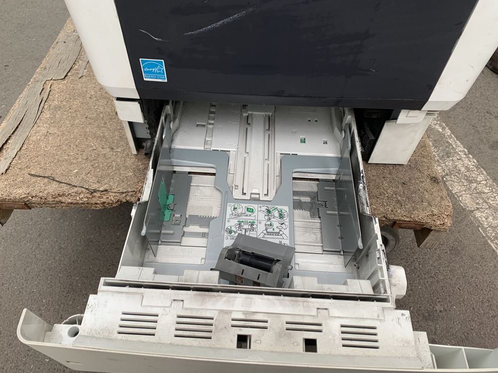 Прінтер лазерний Kyocera FC 3040MFP на запчастини