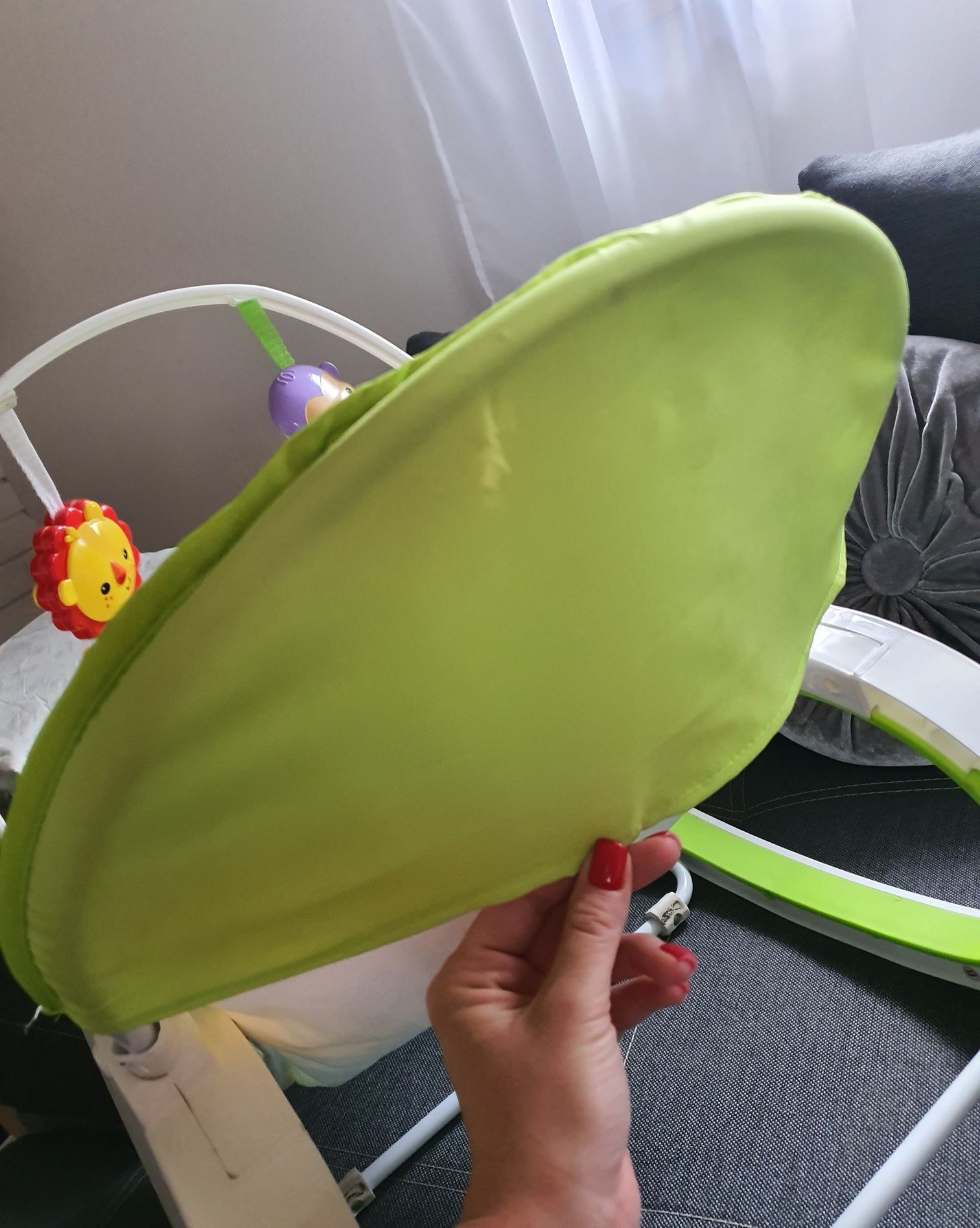 SPRZEDAM leżaczek Fisher price