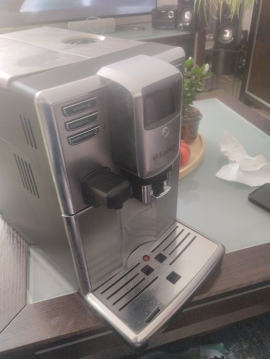 Ekspres ciśnieniowy Saeco, nivona