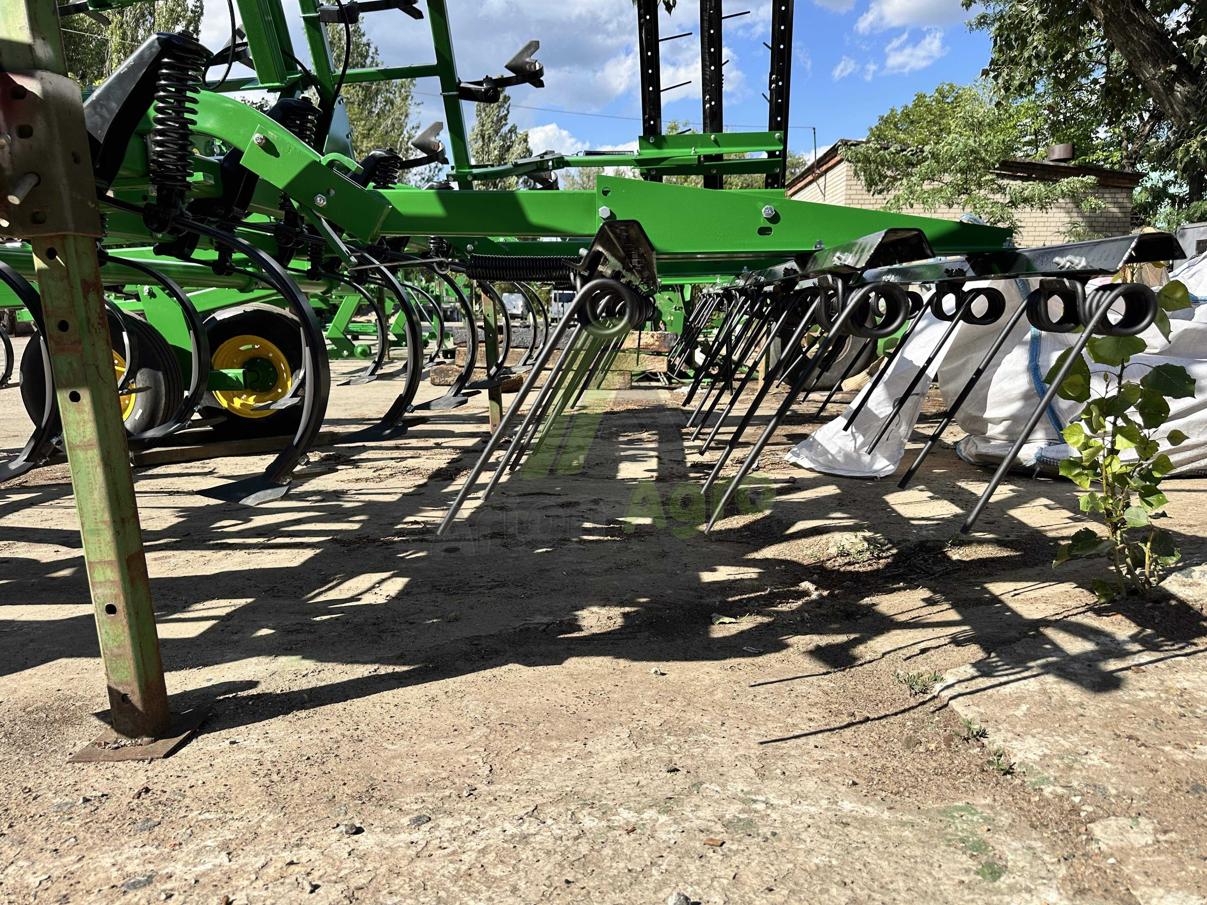 Культиватор Джон Дір 960 John Deere 960 шириною 8 метрів