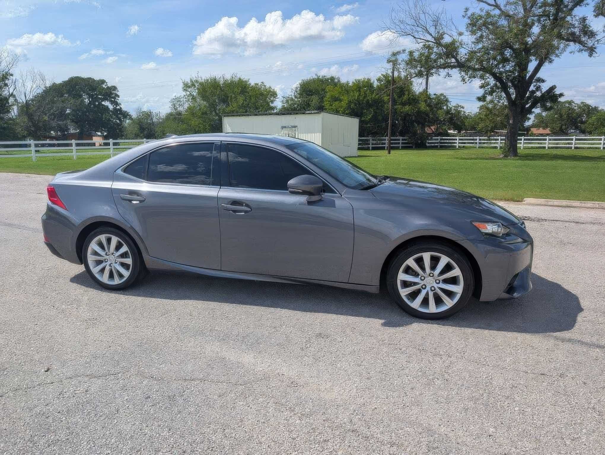 2015 Lexus IS 250 Sedan AWD 2.5