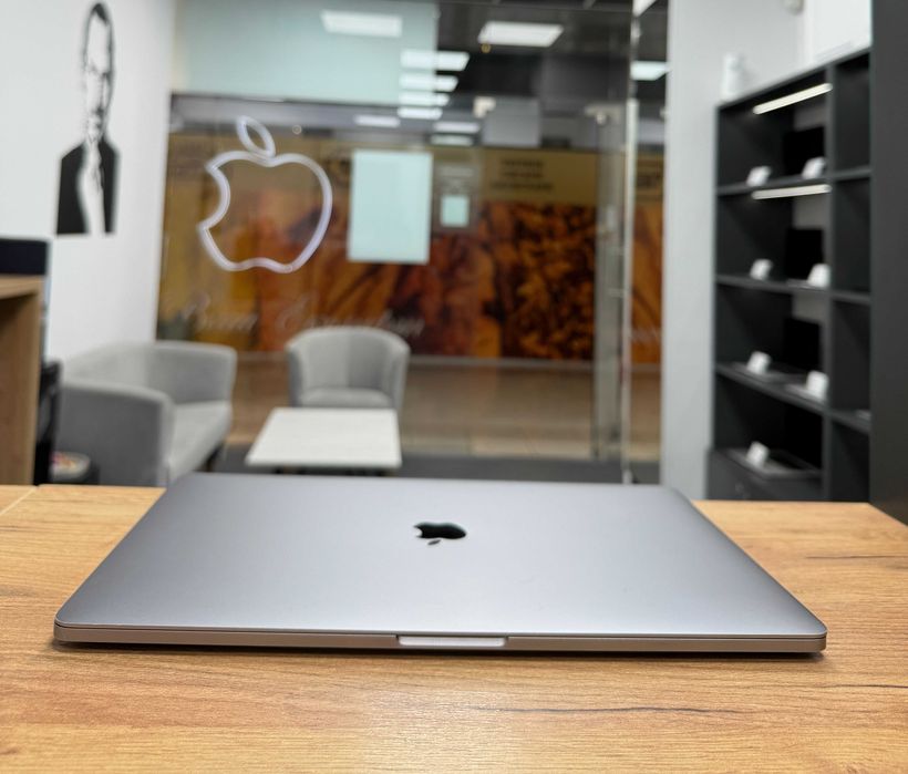 2 цикла i9 • 16Gb • 512Gb Macbook Pro 15 2018 Макбук Гарантія