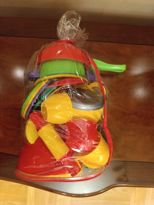 Набір іграшкового посуду