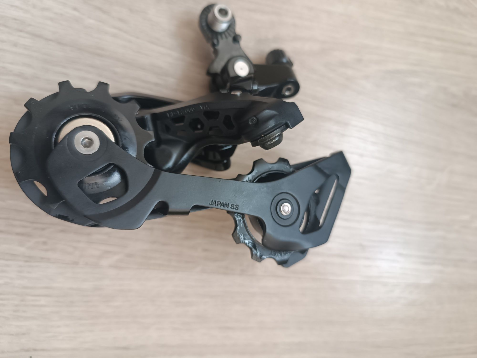 Переключатель задний Shimano 105 R7000 SS