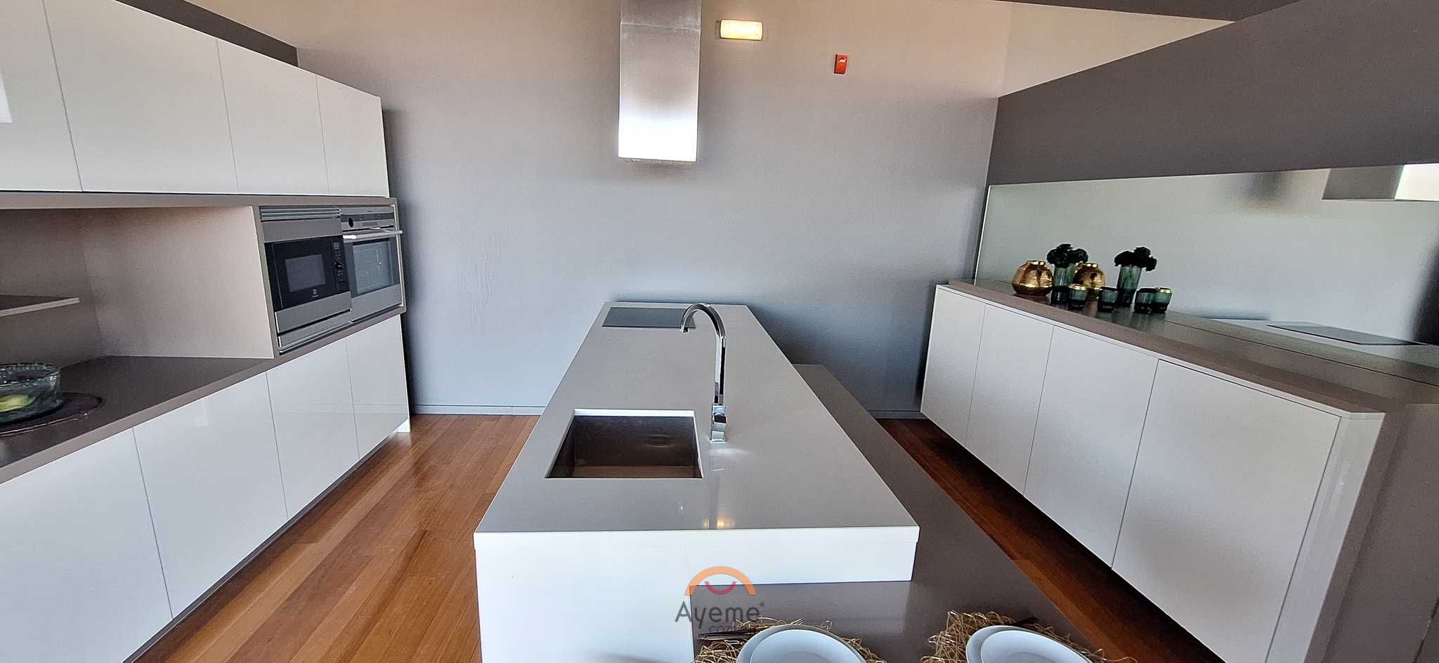 Cozinha completa (modelo de showroom)