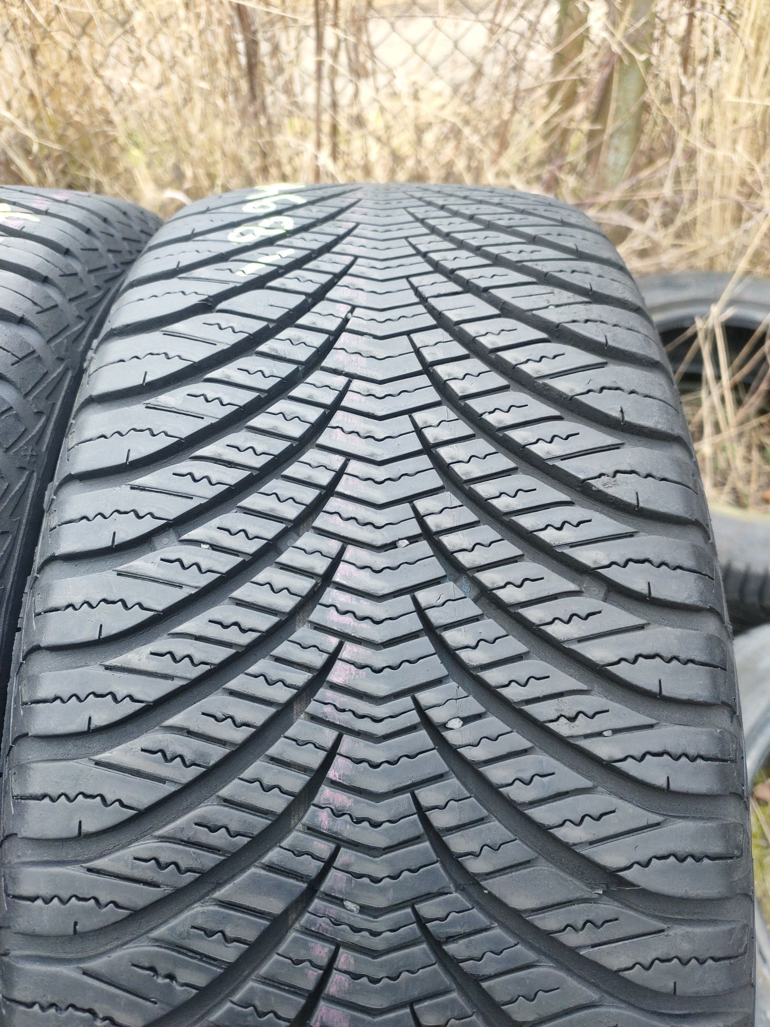 2x 205/55R16 GoodYear Vector4Season 2017r 7.5mm FAKTURA Gwarancja ADIG