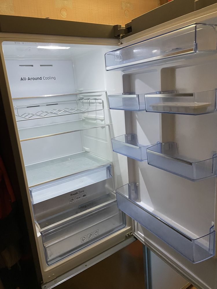 Холодильник Samsung RB34K6232SS