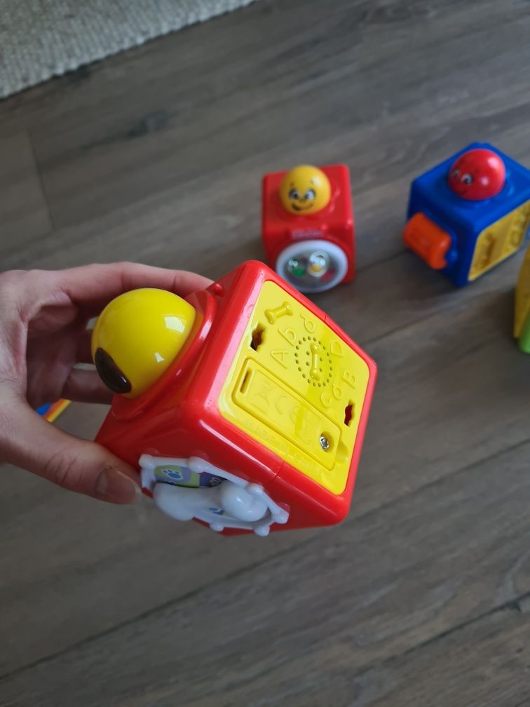 Aktywne interkatywne klocki Fisher price