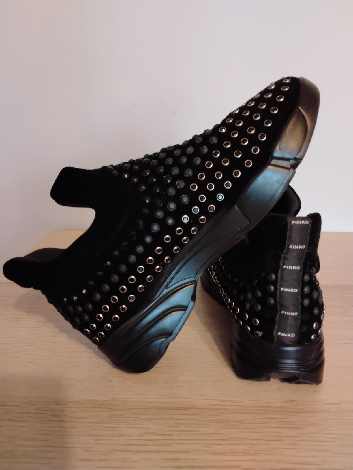Buty czarne Pinko r 37