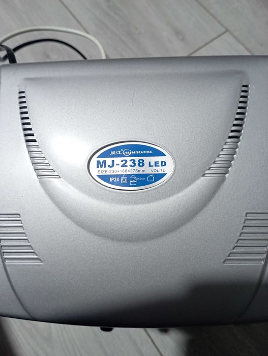 Акваріум 7 л з фільтром і декором