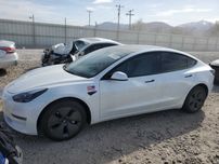 2023 Року випуску Tesla Model 3
