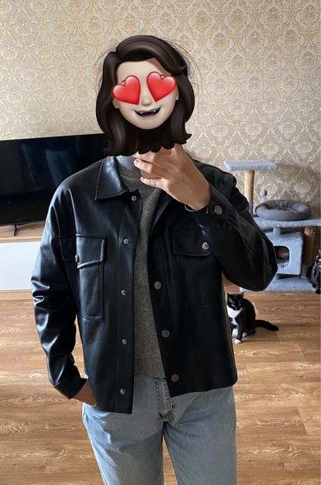 Шкіряний піджак, рубашка. Жіночий