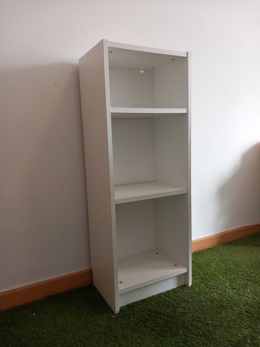 Estante BILLY com três gavetas IKEA