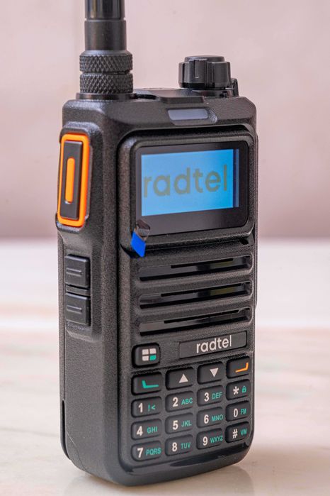 Radio Amador VHF/UHF digital Radtel RT 4D novo na embalagem!