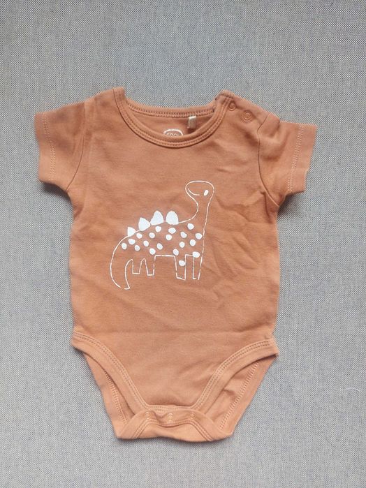 Komplet niemowlęcy rozmiar 68 body i spodenki