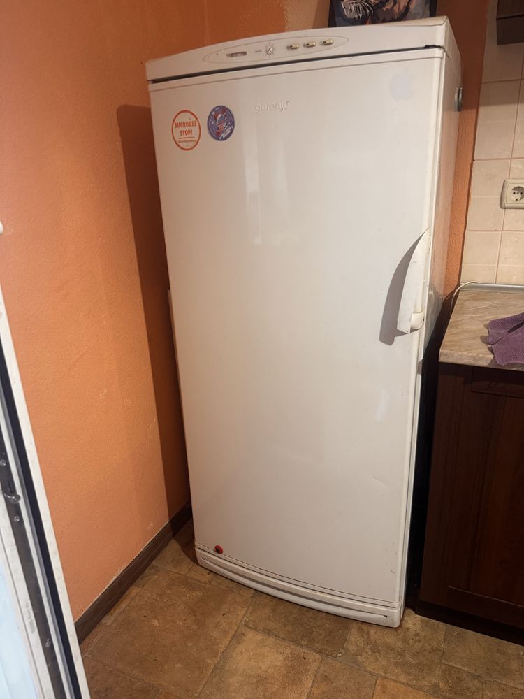 продам морозильну камеру gorenje