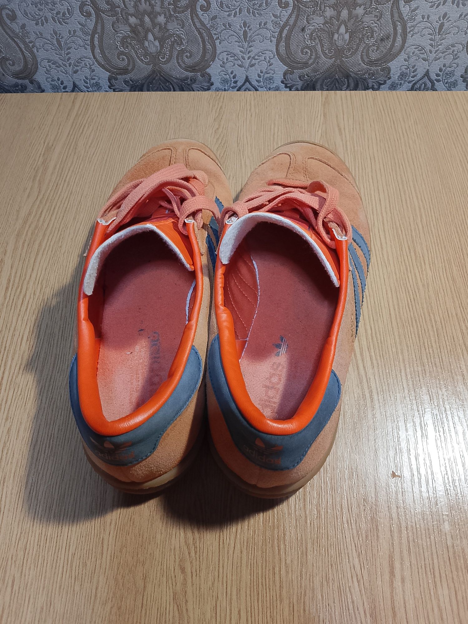 adidas hamburg orange