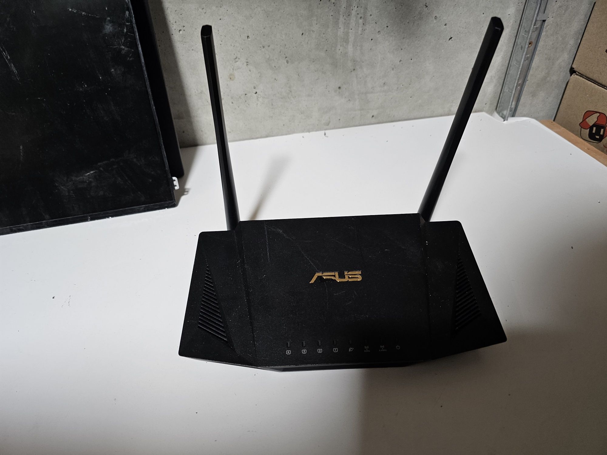 Бездротовий маршрутизатор роутер ASUS RT-AX56U WiFi 6 AIMESH MU-MIMO
