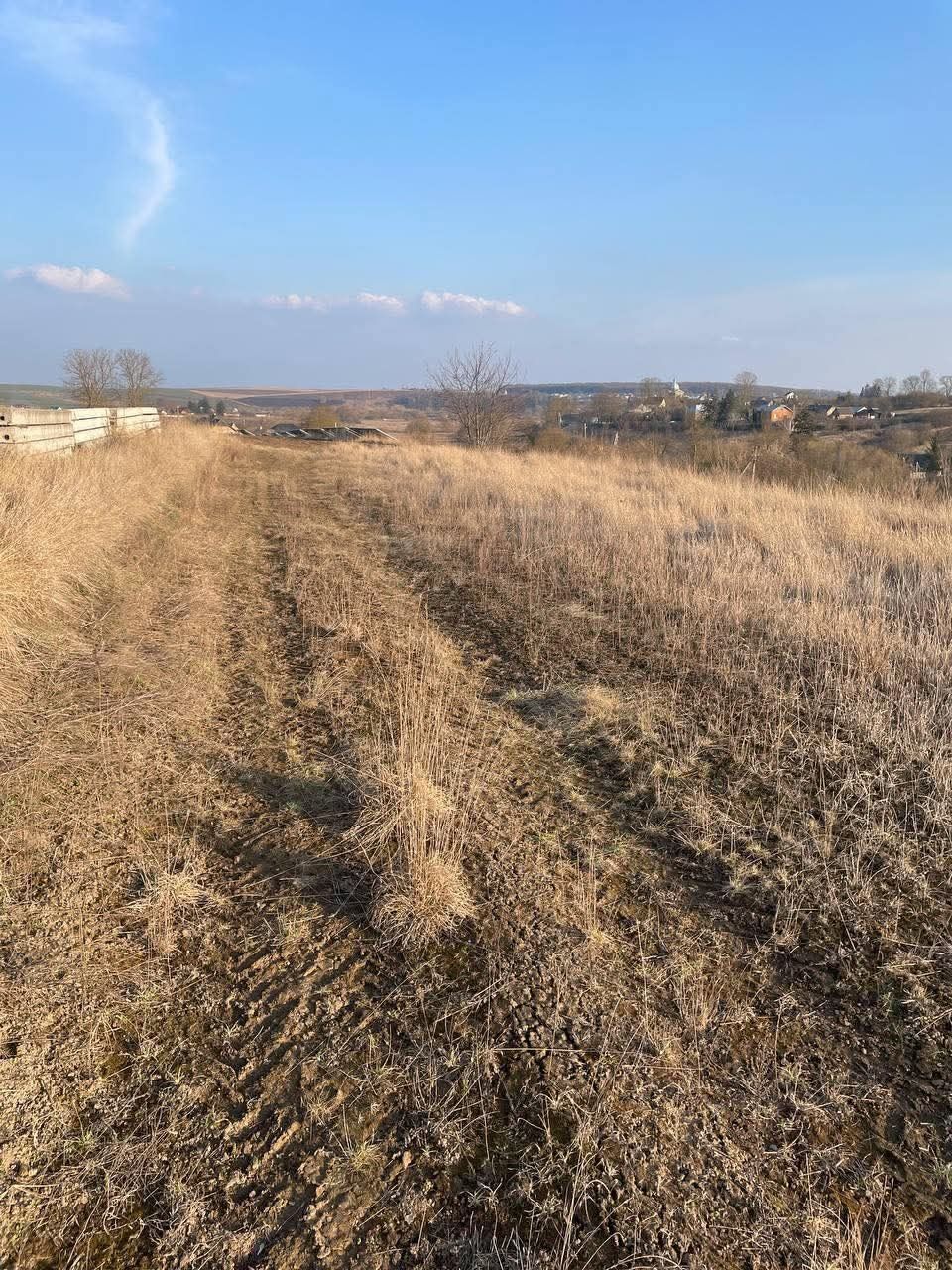 Продається земельна ділянка в Товстолуг