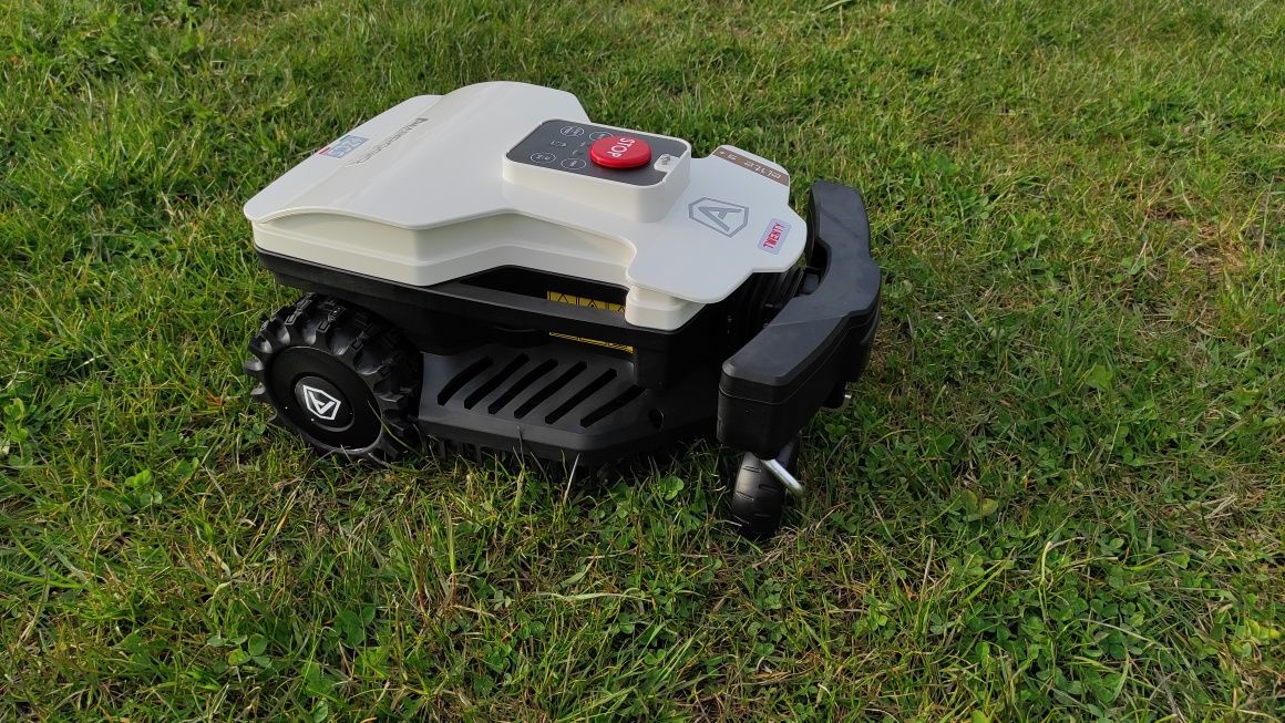 Kosiarka automatyczna Ambrogio Twenty Elite S+ do 1300m2 Robot koszący