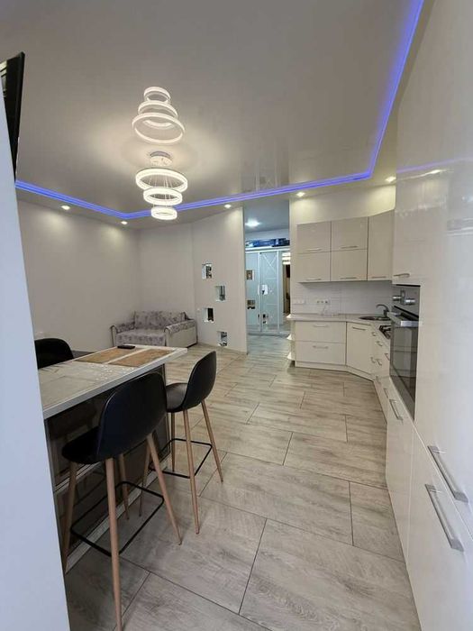 Продаж 1-кімнатної квартири в ЖК "Статус Парк"