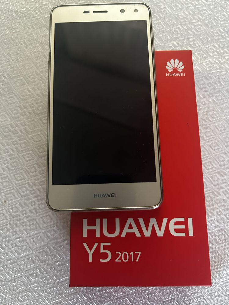 Телефон Huawei Y5 в робочому стані