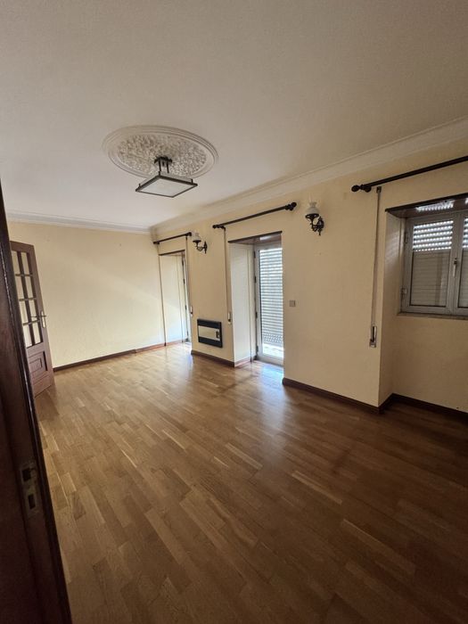 Apartamento T2 em zona sossegada e tranquila