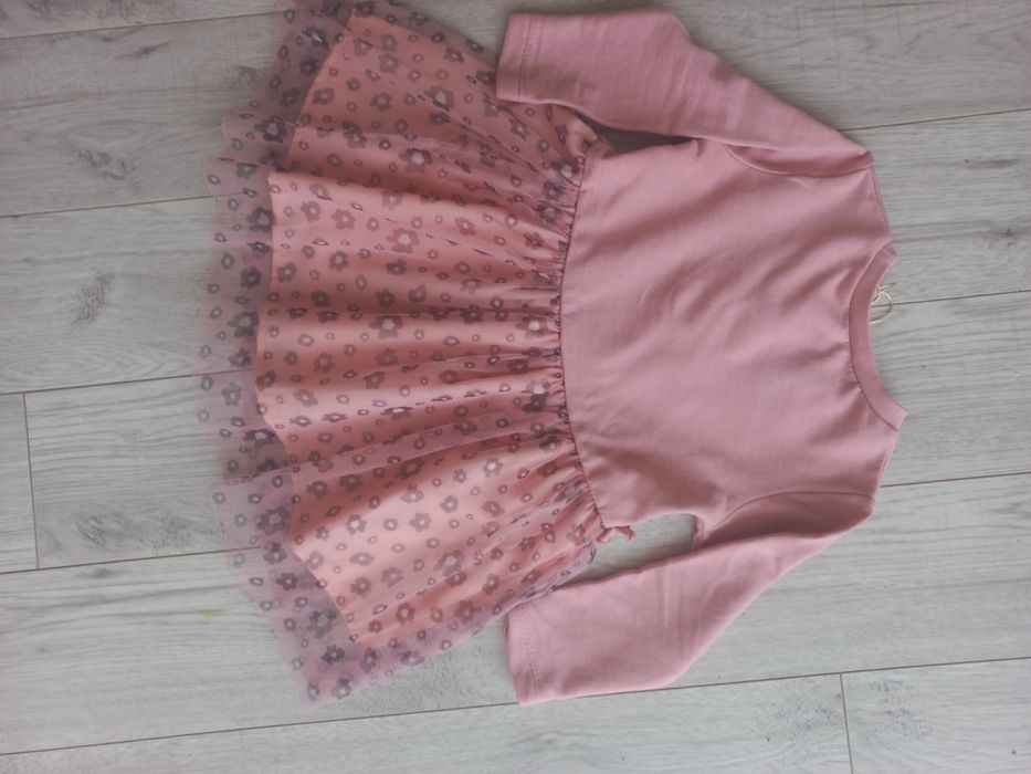 Сукня на дівчинку 12 місяців розмір 80