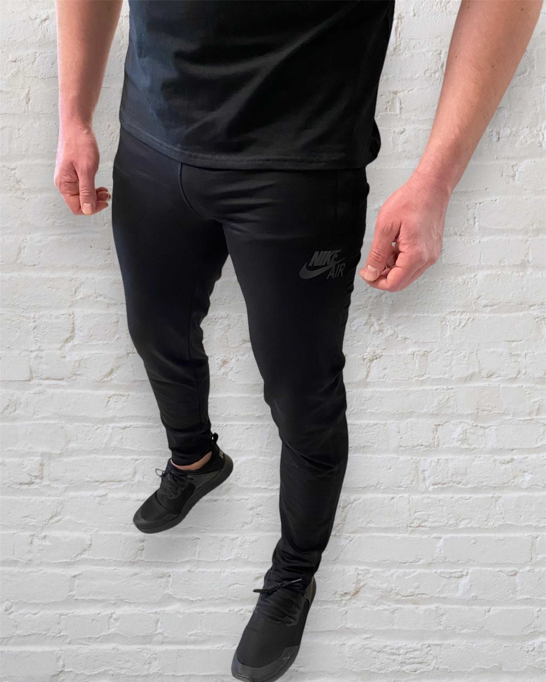 Чоловічі спортивні штани Nike T