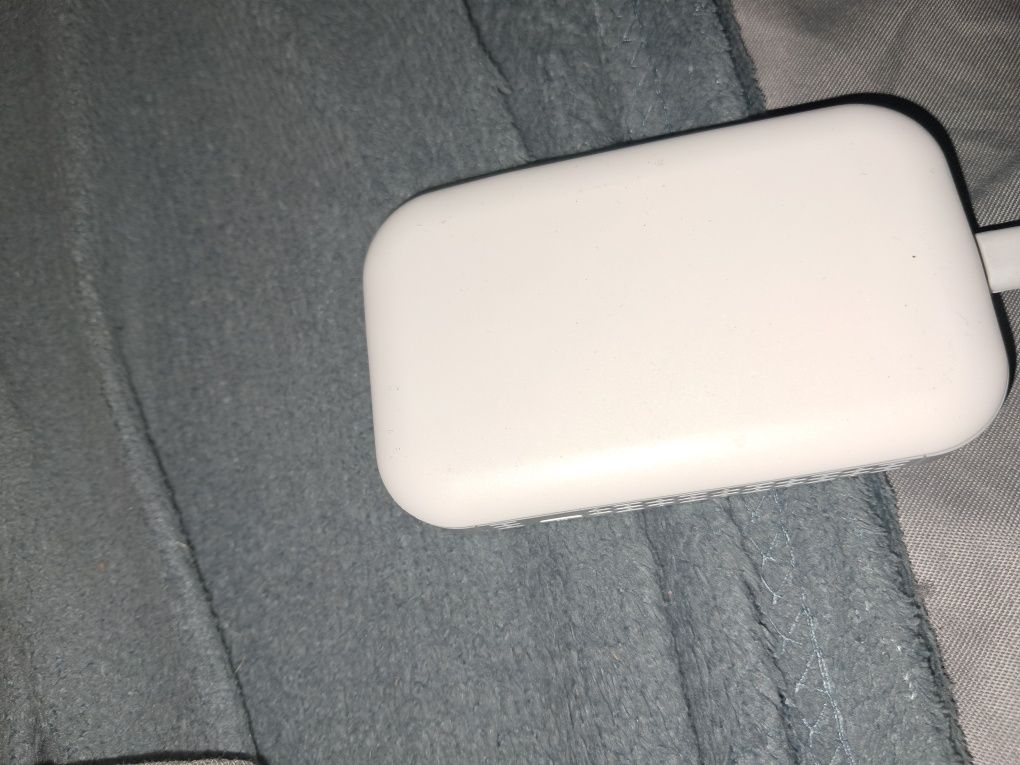 Sprzedam router uszkodzony