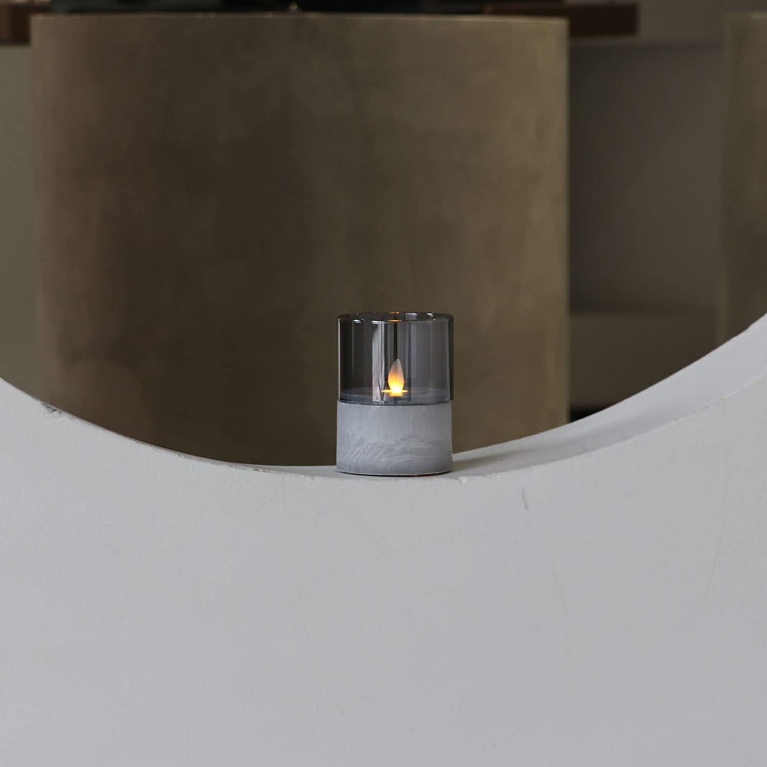 Świeca LED w szkle realistyczny płomień zewnętrzna timer beton