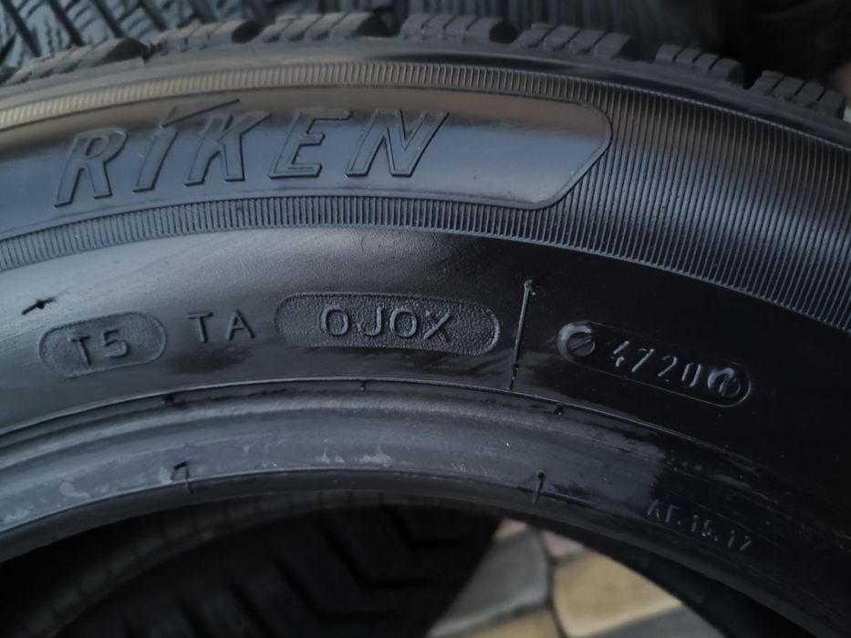 Зимова гума 195/65 R15 комплект шин резини