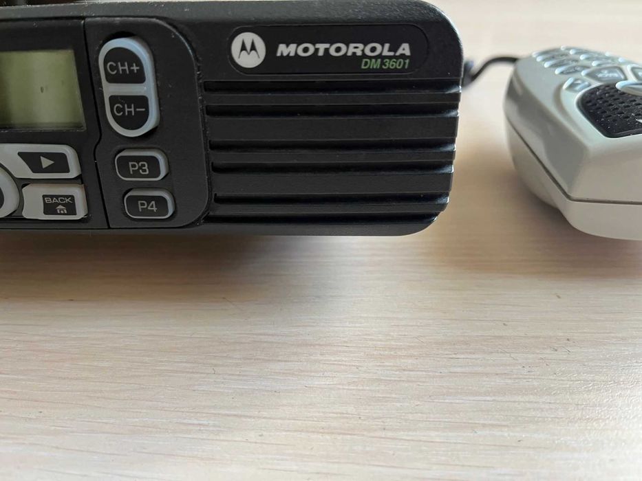 Motorola DM3601 — Рація цифро-аналогова 403-470 МГц 1000 каналів з GPS