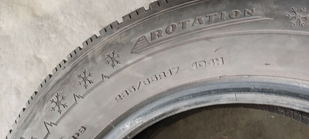 Zimowe 235 65r17 Dunlop winter sport 5 suv