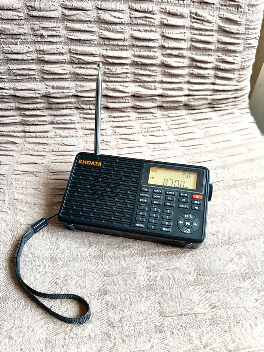 Радио XHDATA D 109 FM/AM/SW/LW  с МР3, Bluetooth, 18650 аккумулятор