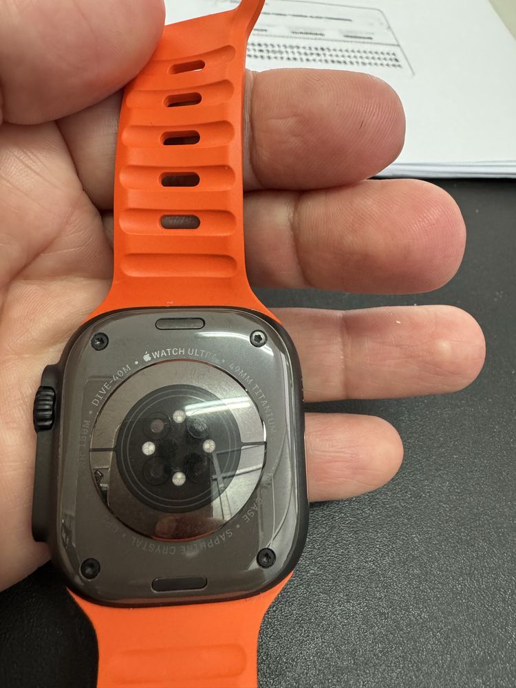 Apple watch Ultra 2 black titanium