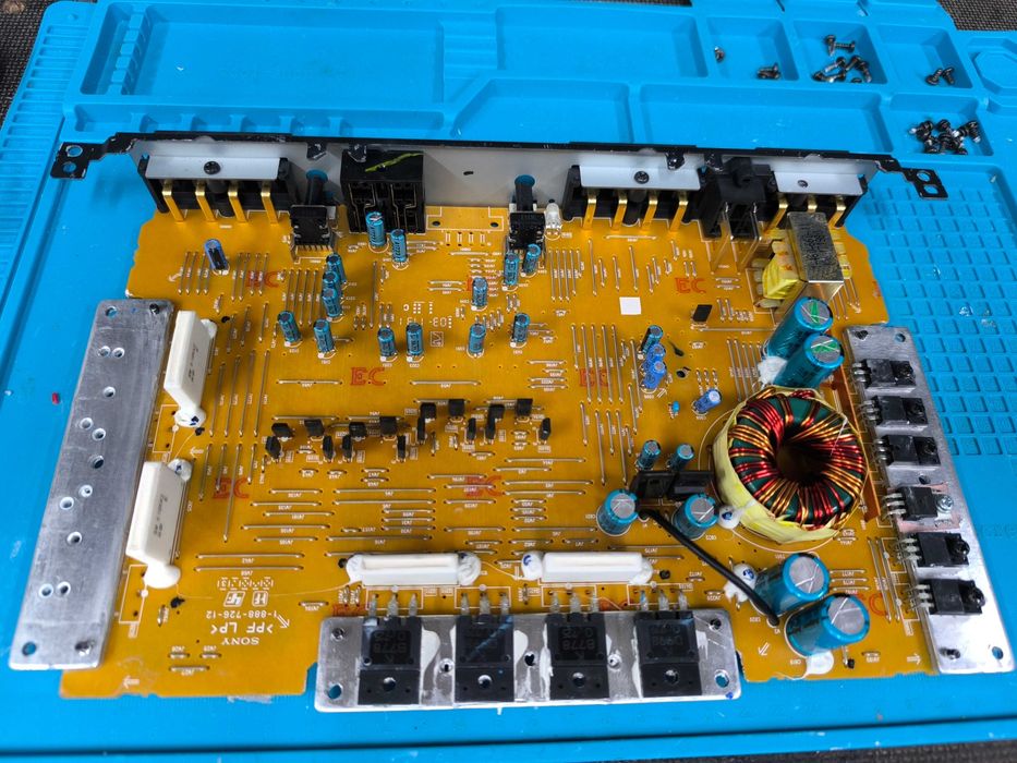 Serwis padów, naprawa konsol i innej elektroniki.