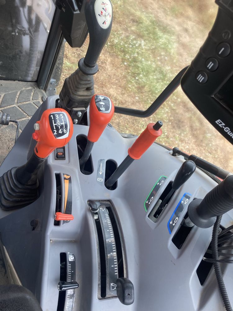 Trator Kubota M5111 com Carregador Frontal