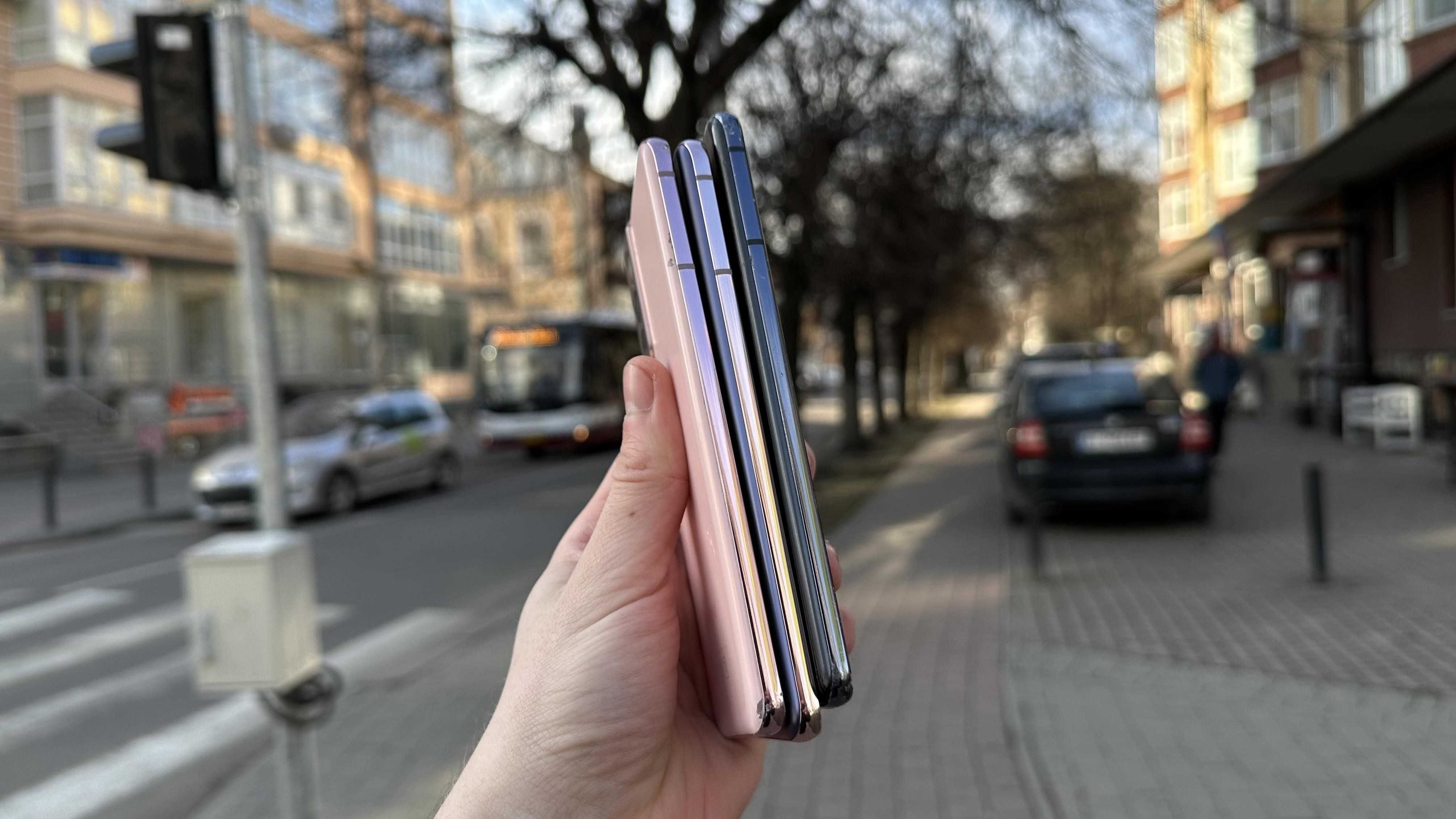 Магазин Samsung Galaxy S21 5G 8/128GB Gray/Pink/Violet/White Гарантія