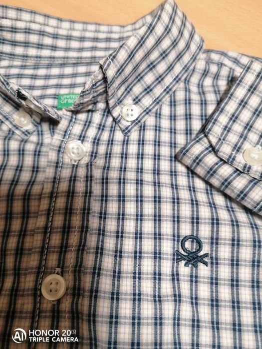 Conjunto de 4 camisas Benetton e Zara. Em óptimo estado.