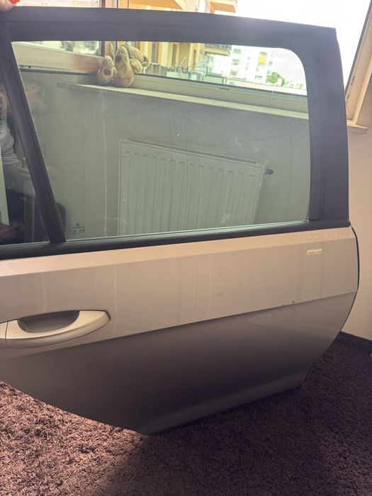 Prawe tylne drzwi VW Golf 7 hatchback – kolor LA7W (srebrny)