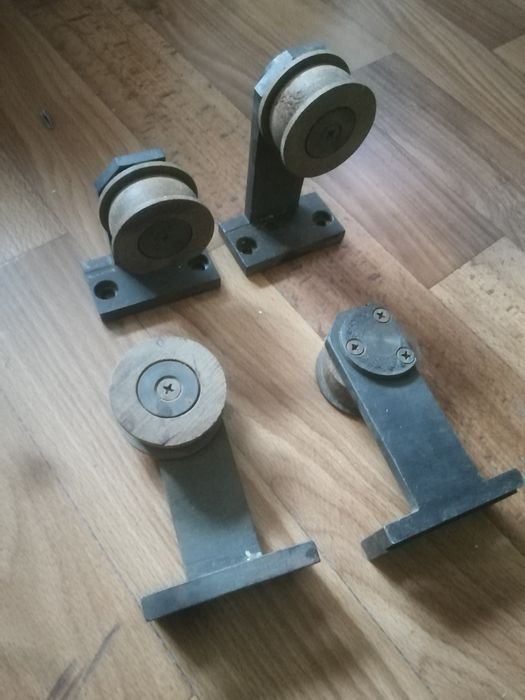 Ролики дверные комплект