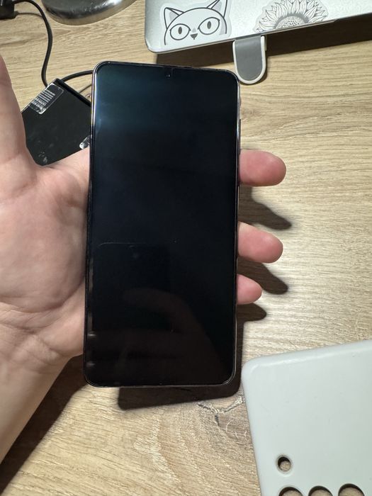 Продам Samsung S21+ дуже гарний стан