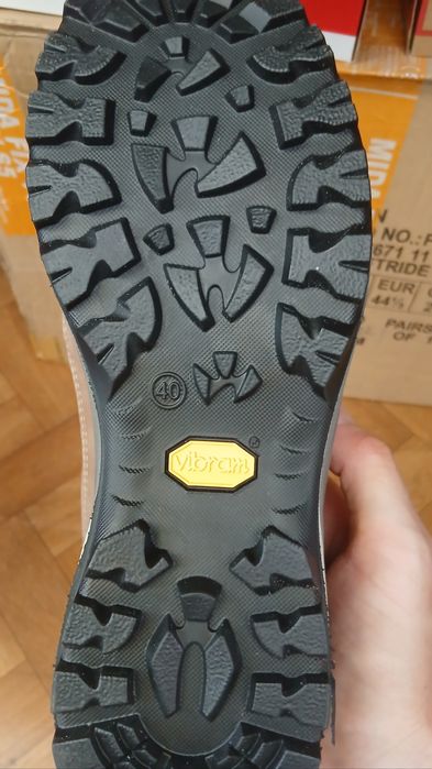 Жіночі кросівки напівчеревики grisport 14103n58tn vibram.