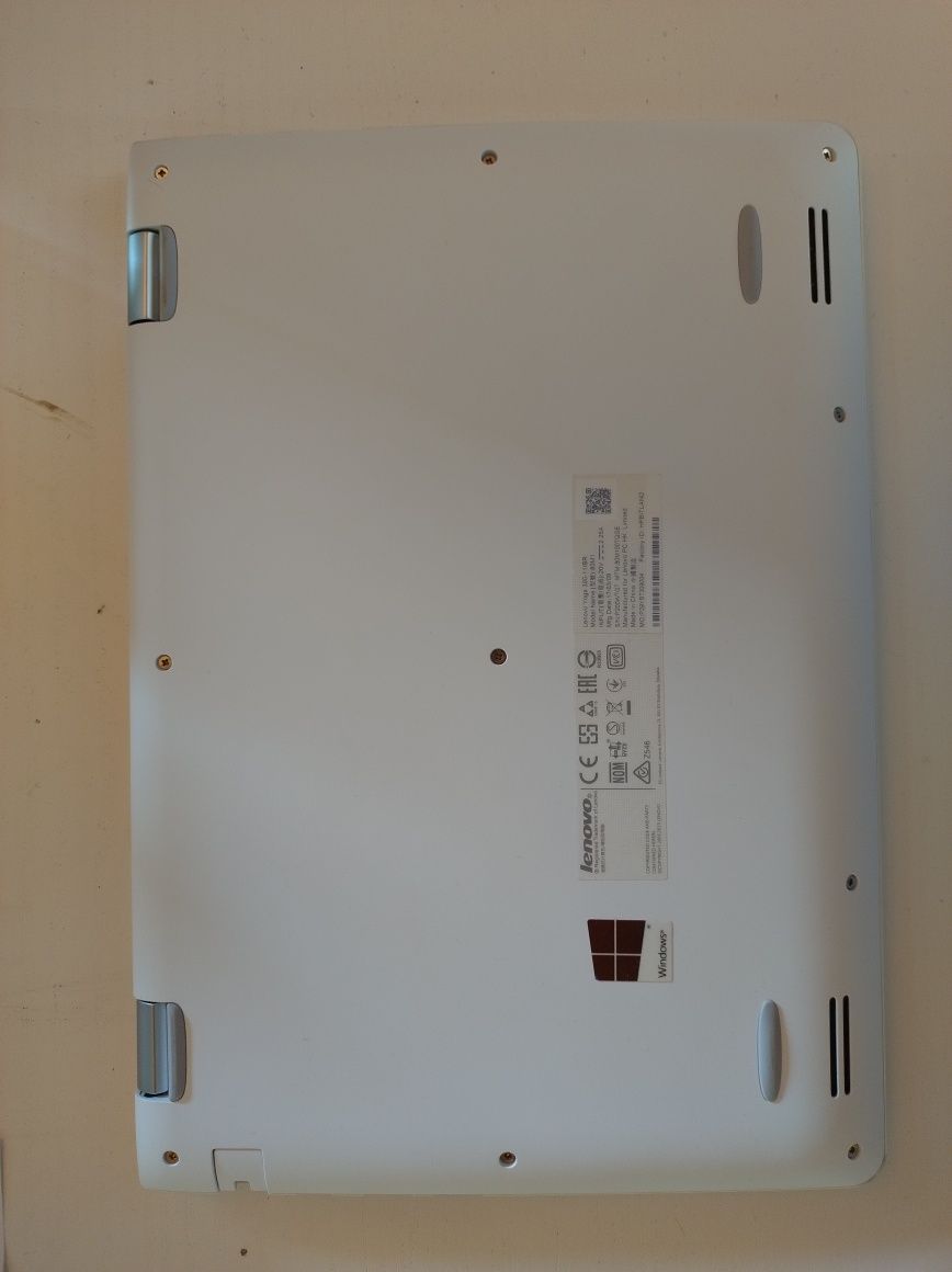 Lenovo yoga 300 z dotykiem dla studentów retrograczy hackerów