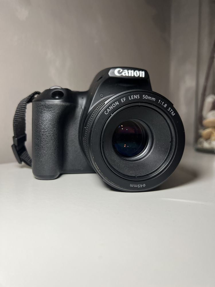 Canon EOS 250D